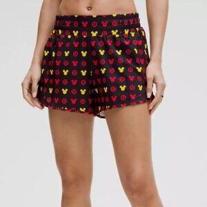 Disney x lululemon Hotty Hot High-Rise Short 4"